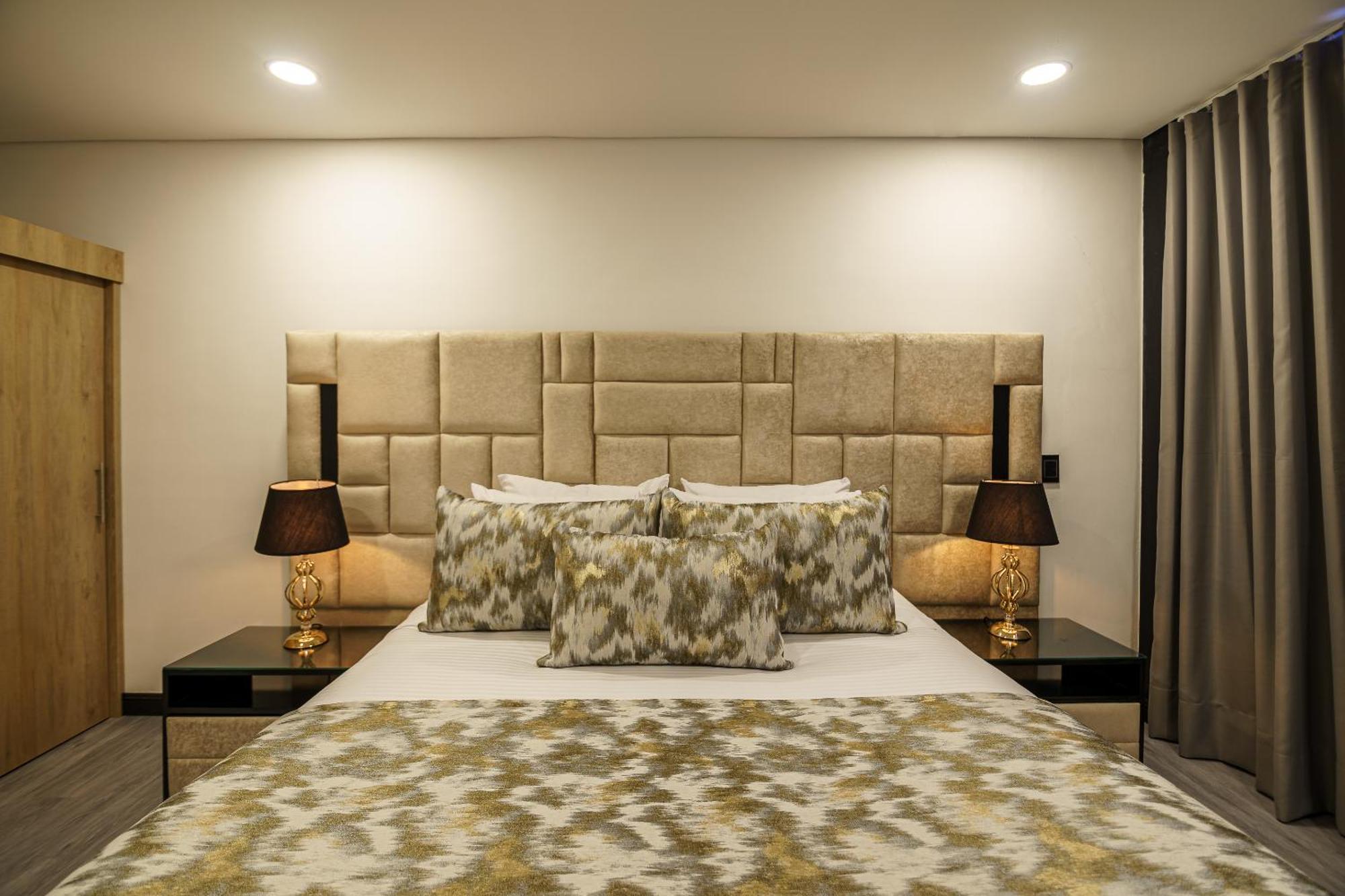 First Class Hotel Медельин Экстерьер фото