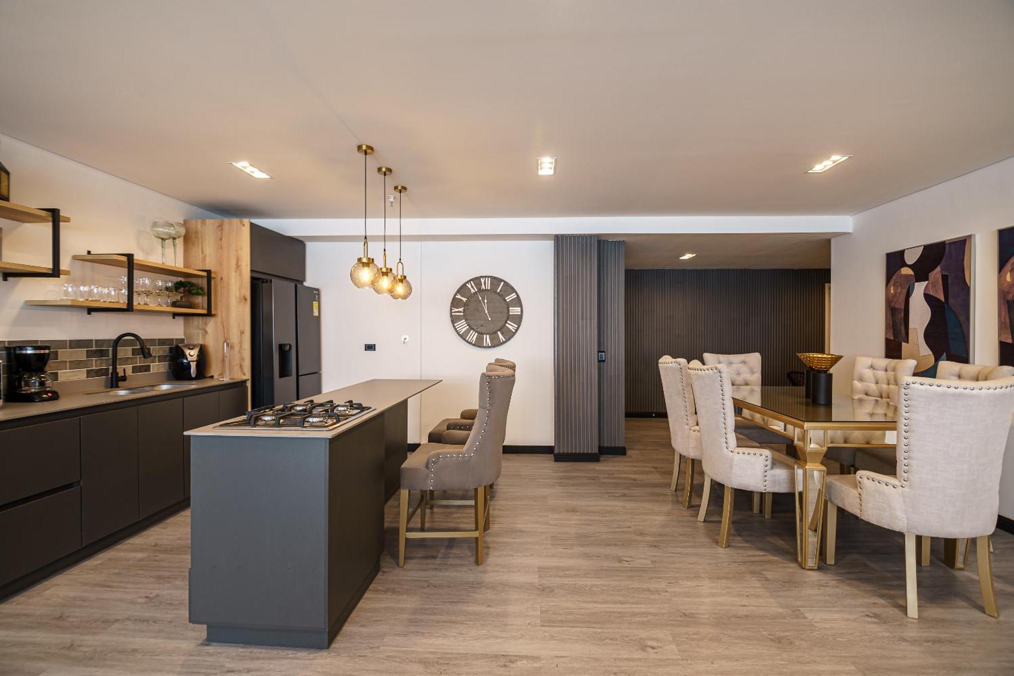 First Class Hotel Медельин Экстерьер фото